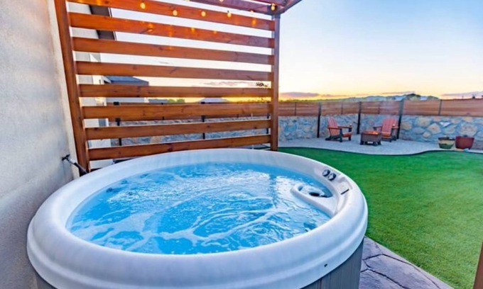 Las Cruces House | Modern Farmhouse Near Bike Path with Spectacular Views!