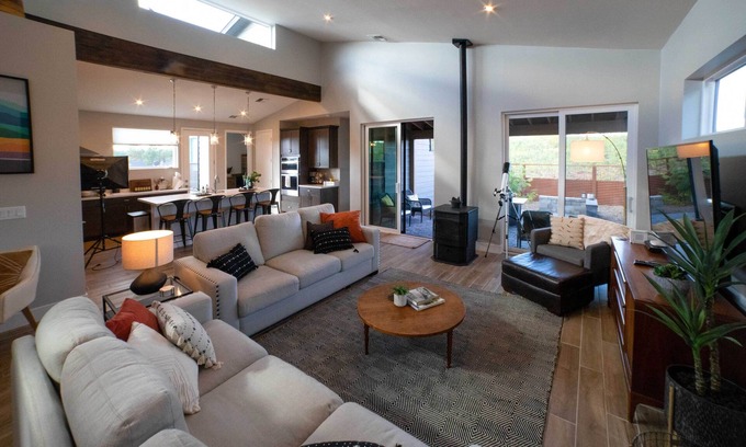 Flagstaff House | Modern Flagstaff Escape w/Grill, 3 Mi to Downtown