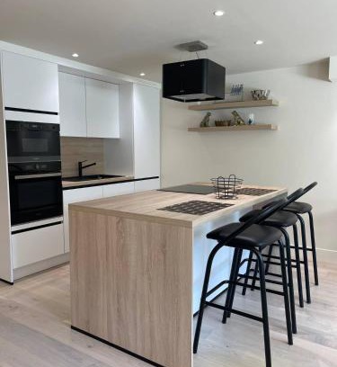 Ostend House | Modern Flat With Garden