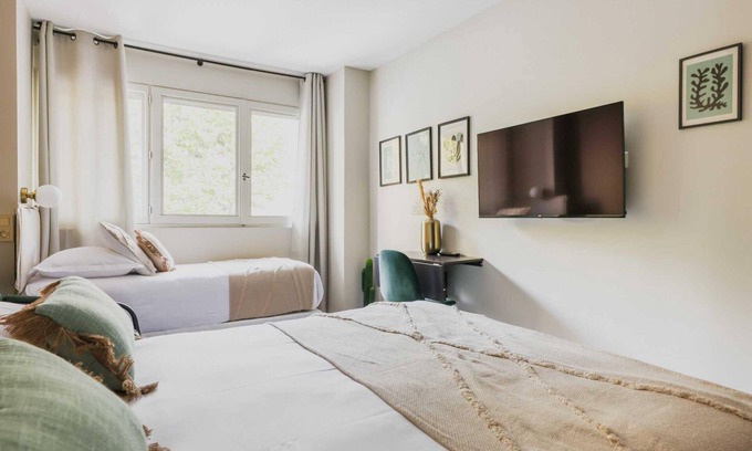 Meudon-la-Foret Apartment | Modern "green Suites" Residence - Meudon/velizy