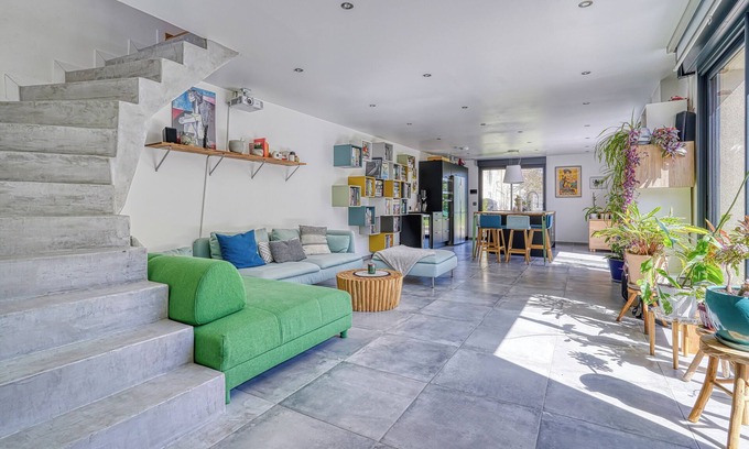 Le Mesnil-Saint-Denis House | Modern house with large private garden. Ideal location for the Olympic Games !