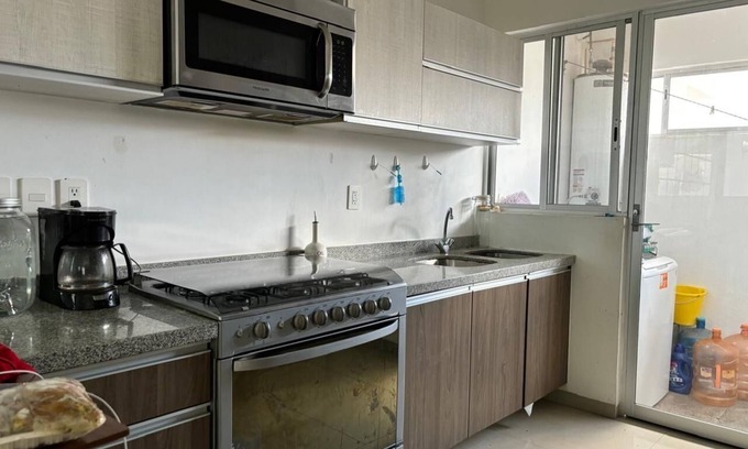 Queretaro House | Modern house 7 min from Queretaro's Historic Center, Security and Privacy.