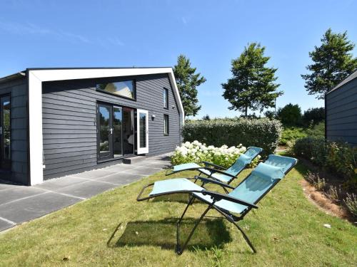 Kattendijke House | Modern Holiday Home in Kattendijke with a Garden