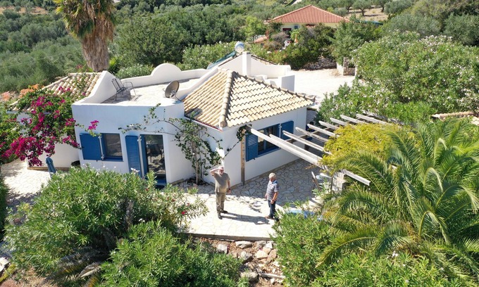 Aipeia House | Modern holiday home, very quiet, surrounded by olive groves on a hill