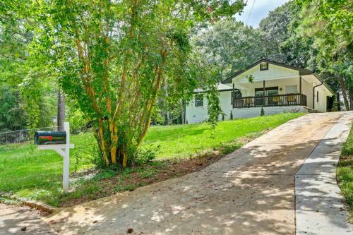 Belvedere Park House | Modern Home with Yard Near ATL Attractions!