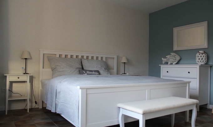 Brookmerland Apartment | Modern, idyllic apartment in Störtebekerland
