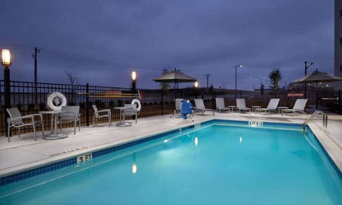 Lake Worth House | Modern King Studio Near Fort Worth Stockyards and Local Attractions