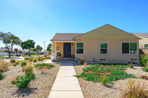 Mount Wilson House | Modern New 3B Home Fully Stocked & Cozy & Sunlight