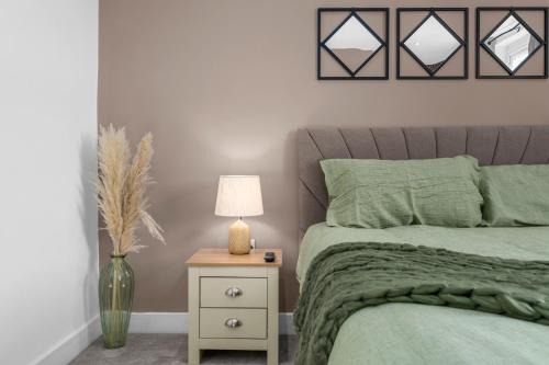 Prestwich House | Modern Prestwich Home Near Heaton Park & City Links