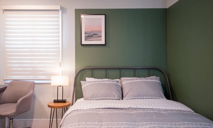 East Pasadena Apartment | Modern Private Cozy Suite - Mins from Everything