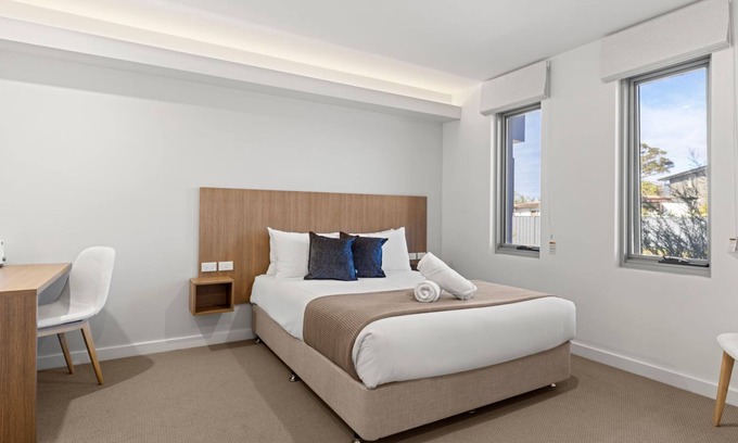 Callala Beach Apartment | Modern Queen Studio - 6 Min Walk to Beach