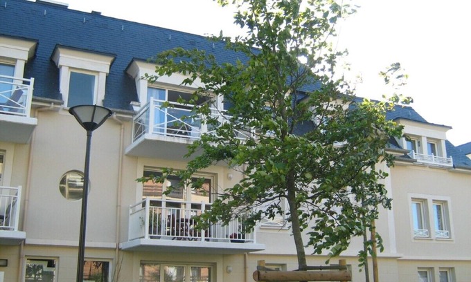 Cabourg Apartment | Modern, quiet second-floor 2 bedroom apartment with internet access in Cabourg