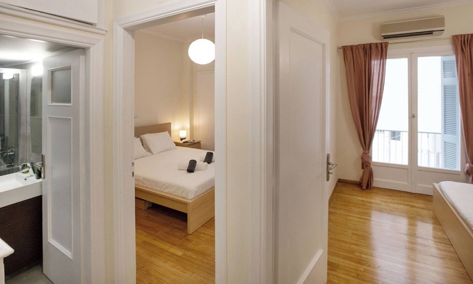 Pangrati Apartment | Modern Rental with Cozy Charm by GHH