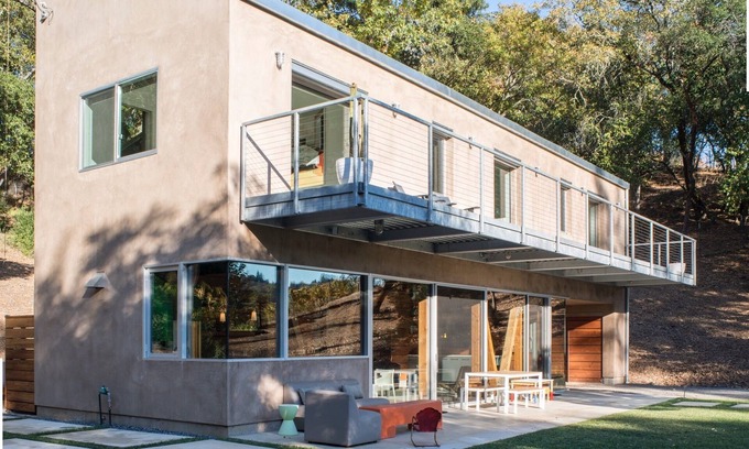 Healdsburg House | Modern Retreat 15 minutes from Healdsburg Square