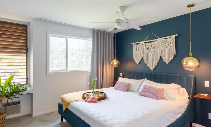 Kahuku Apartment | Modern, Romantic Vibes in the Tropics