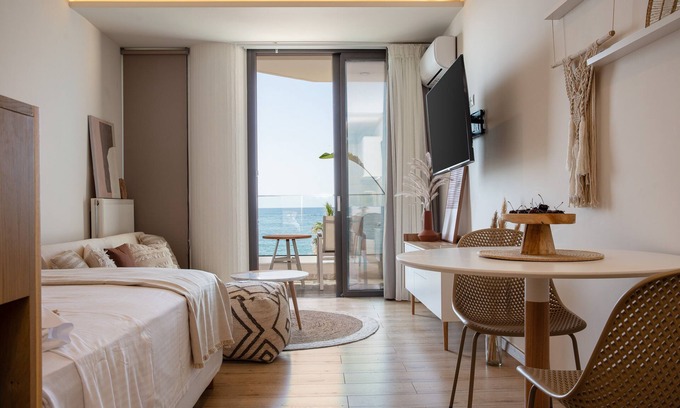 Atsipópoulon Apartment | Modern SeaView Studio