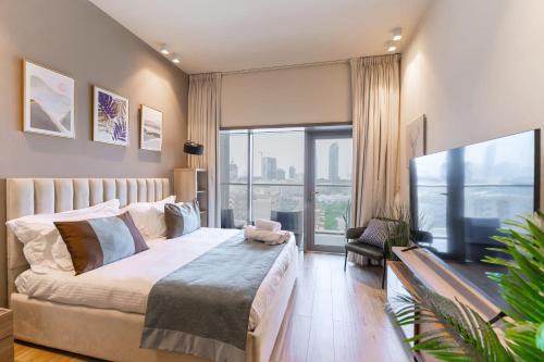 Jumeirah Village Apartment | Modern Space With Free WiFi & Parking