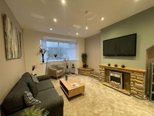 Crawcrook Apartment | Modern Spacious 5 Bed House in Newcastle