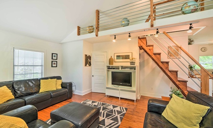 St. Elmo Improvement League Cottage | Modern St. Elmo Cottage by Lookout Mtn & Near Dwtn