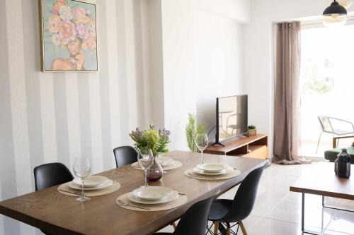 Keratsini-Drapetsona Apartment | Modern Stay near Piraeus Port E3