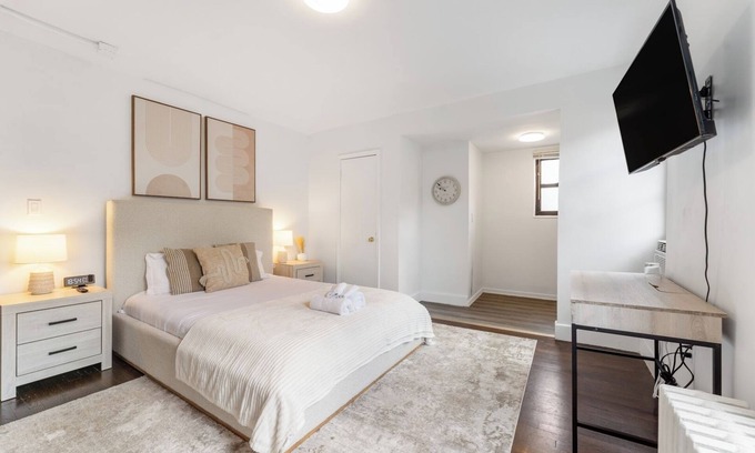 Bay Ridge Apartment | Modern Studio in Bay Ridge | 2 BEDS | Near Manhattan