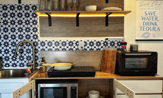 Bell County Apartment | Modern Studio in the country minutes from town
