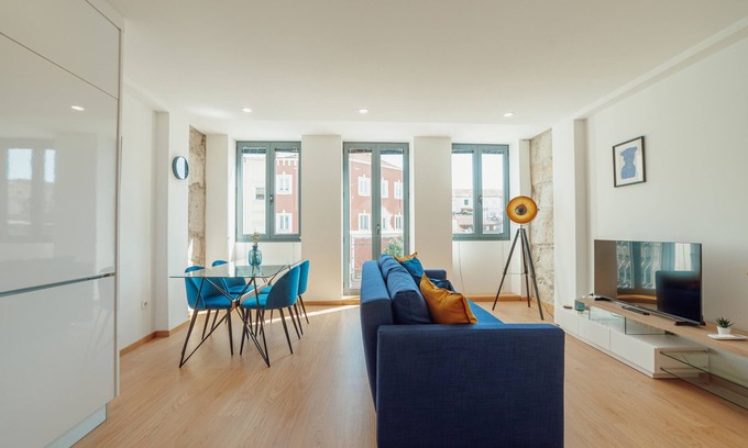 Campanha Apartment | MODERN & STYLISH APARTMENT I by VACATIONY