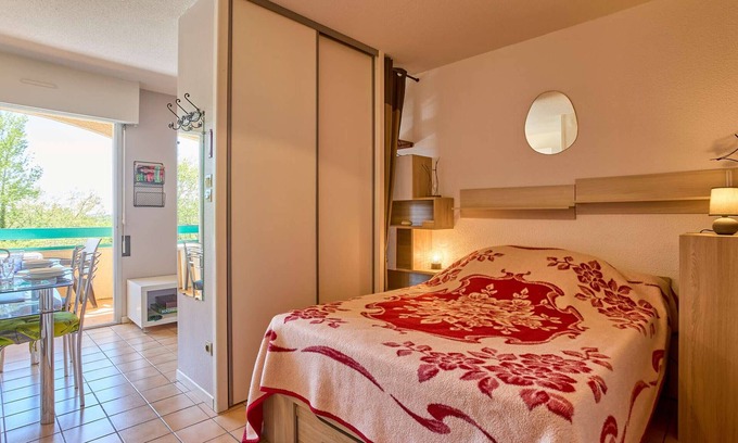 Barbotan-les-Thermes Apartment | Modern T1 bis with balcony, Wifi, 2 people