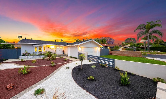 Olde Carlsbad House | Modern Tamarack Cottage