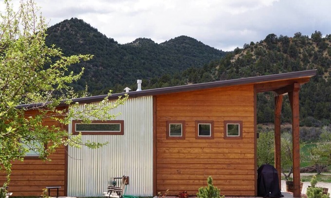 Glendale Cabin | Modern Tiny House in Apple Orchard w/Mountain View! Between Zion and Bryce