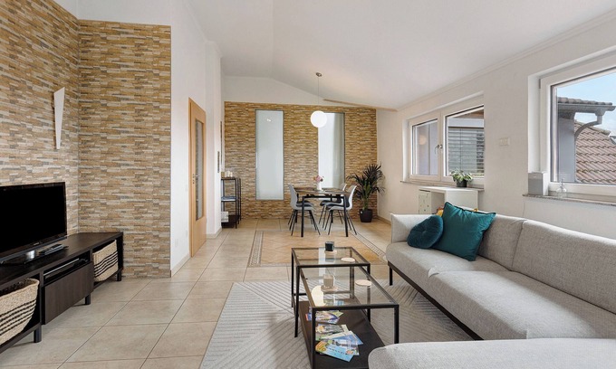 Radolfzell am Bodensee Apartment | Modern vacation apartment with lake view and balcony directly on the Lake Constance cycle path