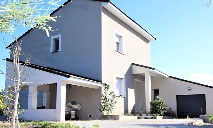 Marnhagues-et-Latour Villa | Modern villa with spa in the heart of nature