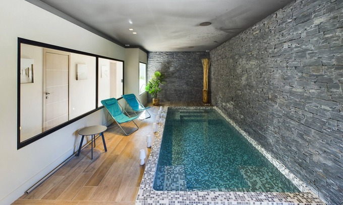 Les Brugassieres Villa | Modern Villa with Plenty of Charm