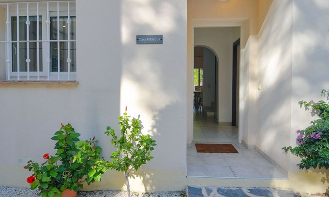 Empedrola Villa | Modern Villa in Calpe with Pool