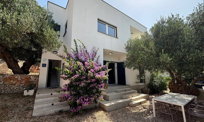 Makarska Villa | Modern Villa Oleana with heated pool in Makarska