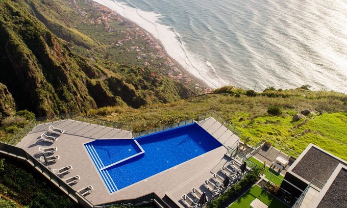 Paul do Mar Apartment | Modern villa, shared infinity pool | SunsetCliff 3