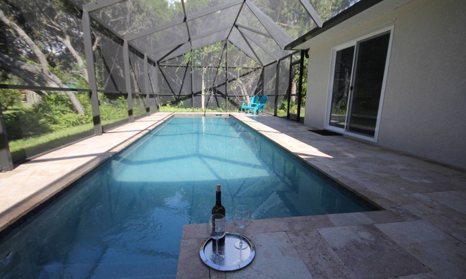 South Venice House | Modern villa with large pool! Free Wifi!