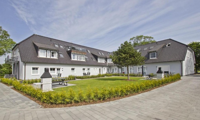 Gross Zicker Apartment | moderne Ferienwohnung mit eigener Terrasse - Haus Inselwind FeWo MEERstille