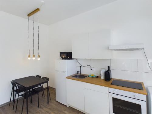 Ottersleben Apartment | Modernes Studio Apartment mit Balkon