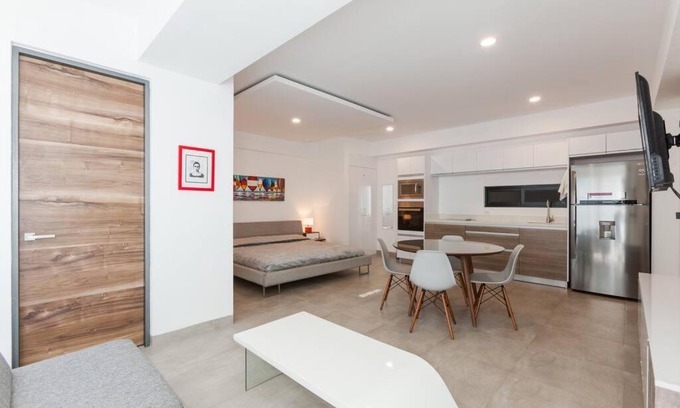 Centro Apartment | Moderno y amplio estudio en el centro de Playa