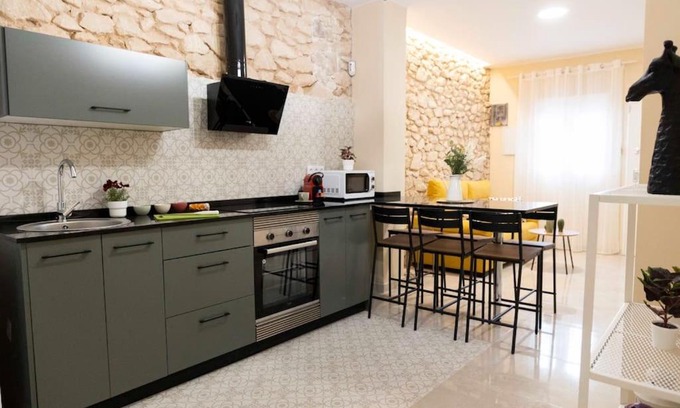 Campoamor Apartment | Moderno y centrico en plaza toros con AC