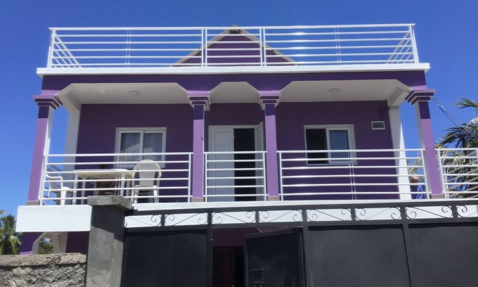 Nosy Tanihely House | Moisette welcomes you to the first floor of a new house located