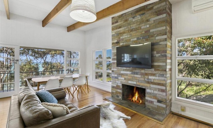 Lorne House | Mojo