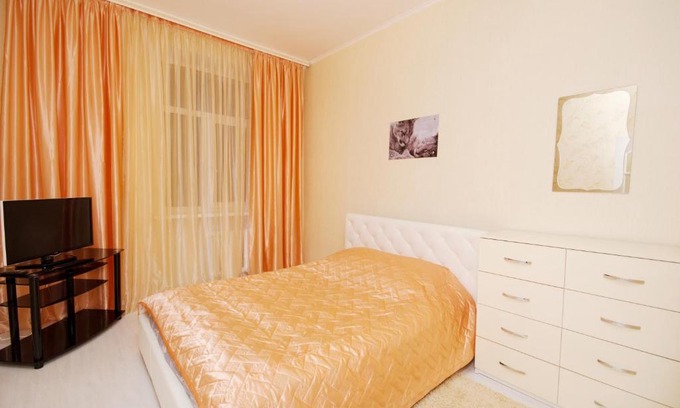 Zakharova-Pulikhova Apartment | Molnar Apartments Nezavisimosti 40