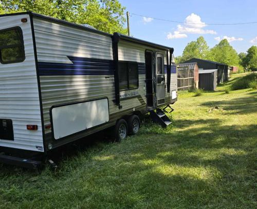 Carbon Hill Cabin | Monday creek camper