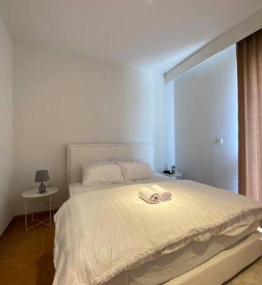 Batam House | Monde Residence I no 6 Batam Centre