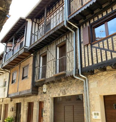 Monforte de la Sierra Apartment | Monforte de la Sierra - Acogedora y cálida vivienda
