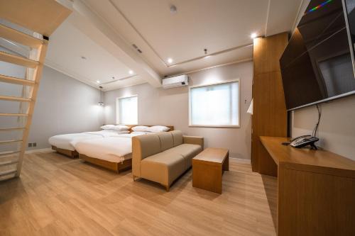 Ingye-dong Hotel | MONO HOTEL