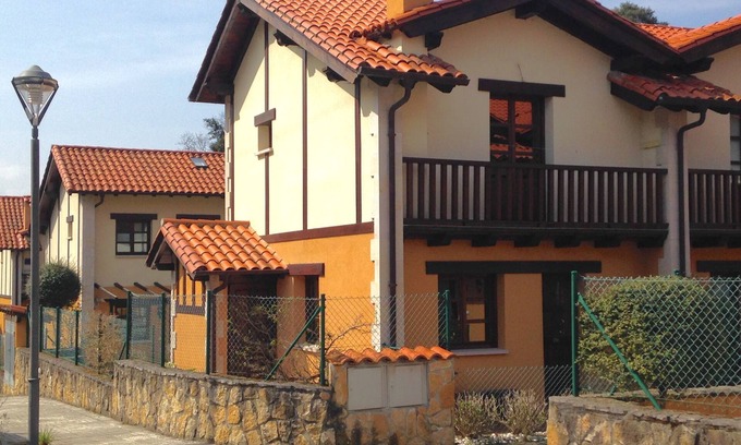 Pechon House | MONTAÑES-STYLE HOUSE BEAUTIFUL SAILOR