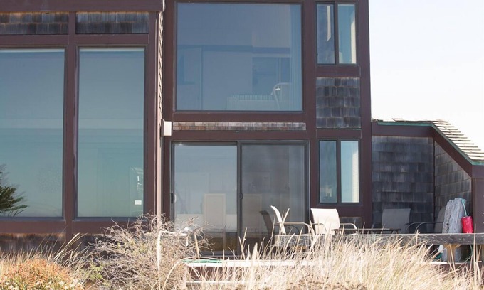 Castroville House | Monterey Dunes Beachfront surf sand and private hot tub...Book now without waiting!
